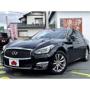 Nissan Fuga d'occasion, berline 4L essence, conduite à droite, automatique, intérieur noir, 2018, 95 000 km - Product Image 1