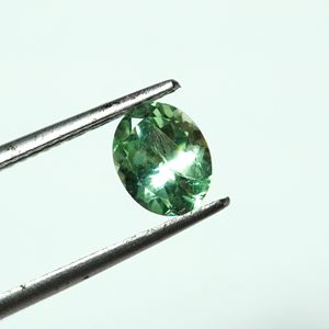 Menthe naturelle Merelani grenat facettes forme ovale pierre précieuse - Product Image 3