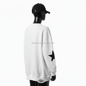 Sudadera Extra Grande de Felpa de Algodón para Mujer, Blanca con Diseño de Estrella, Estilo Desgastado y Logotipo de Chenilla Personalizado, Sudadera Transpirable para Mujer - Product Image 5