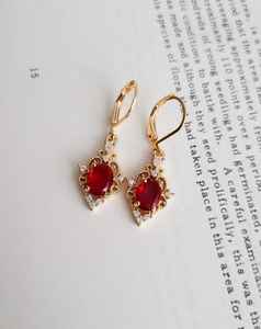 Pendientes de Plata de Ley 925 con Baño de Oro de 14k, Gema de Rubí Rojo Natural de Corte Ovalado, con Dijes Colgantes de Filigrana Vintage - Product Image 3