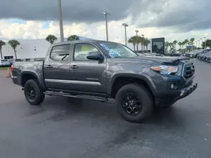 2022 Toyota Tacoma SR5 - Product Image 6