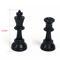 Ensemble d'échecs de tournoi King de 95 mm en gros avec grand échiquier en vinyle d'extérieur 20*20 pouces, sac cylindrique, pièces en plastique