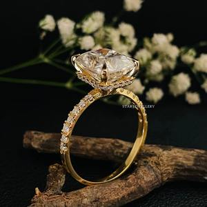 Bague de fiançailles solitaire pour femme en argent 14K, 5,00 carats, taille radiant, sertie de zircons de luxe, style chrétien - Product Image 3