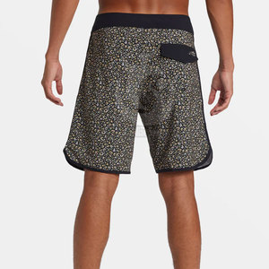 กางเกงขาสั้นเล่นบอร์ดสำหรับผู้ชายลายพิมพ์ดิจิทัล - Product Image 5