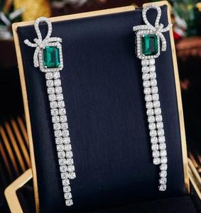 Pendientes de diamantes cultivados en laboratorio de corte esmeralda de oro amarillo de 14 K, pendientes hechos a mano para mujer, joyería de moda, otras joyas - Product Image 3