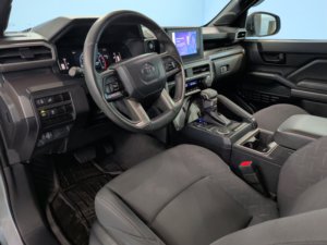 Toyota Tacoma SR5 2024 Usada en Buen Estado - Product Image 3