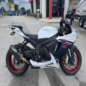 Nouveau moteur 2024 Suzukii G S X R 7 5 0 750cc refroidi par liquide, inline-4 et 4 temps offrant une puissance haute performance - Product Image 1