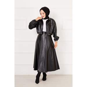 Tailleur en cuir noir - Product Image 2