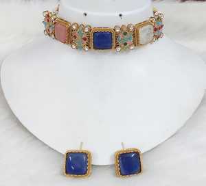 Conjunto de Collar Tradicional Indio Polki para Mujer, Perfecto para Bodas, Celebraciones Festivas, Ropa Indo-Occidental, Ropa de Fiesta - Product Image 4