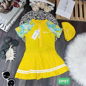 ชุดว่ายน้ำออกกำลังกายสำหรับเด็กผ้าไนลอนสแปนเด็กซ์กันน้ำลายดอกไม้แห้งเร็วออกแบบได้ตามต้องการ - Product Image 2