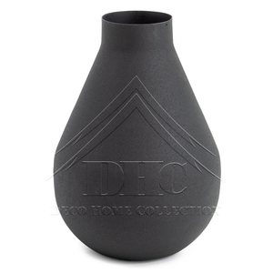 Haga una declaración en casa o en eventos con este llamativo florero de metal donde el lujo moderno se encuentra con el diseño atemporal - Product Image 6