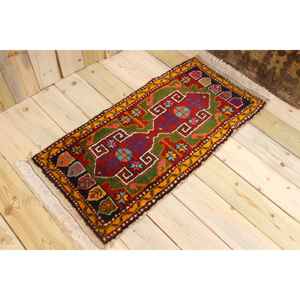 พรมวินเทจตุรกีขนาดเล็ก 1.7x3.7 ฟุต พรมขนสัตว์สีแดง - Product Image 1