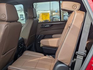 Chevrolet Tahoe V8 6.2L 4WD d'occasion propre 2025 - Product Image 5