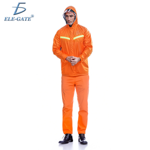 Impermeabile a 2 Pezzi con Visiera Fluorescente - Product Image 1