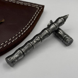 Stylo en acier Damas artisanal, stylo d'écriture de luxe fait à la main, design élégant pour le bureau, les affaires et les cadeaux - Product Image 5