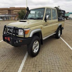 Sin historial de accidentes, camioneta Toyota Land Cruisers usada, bastante usada, conducción a la izquierda y a la derecha, en stock, el mejor precio - Product Image 6