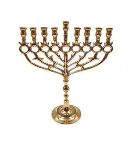 Portavelas de lujo Menorah que combina tradición atemporal y estilo moderno para uso doméstico y festivo al mejor precio - Product Image 2