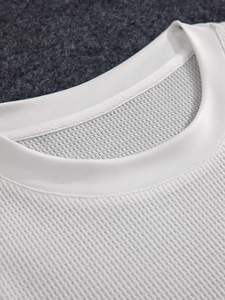 Camiseta Unisex Holgada de Corte Amplio, Clásica y Cómoda para Uso Diario, para Estar en Casa o al Aire Libre - Product Image 4