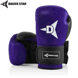 Guantes de Boxeo de Piel Sintética Personalizados para Entrenamiento y Kickboxing, Transpirables, Absorbentes de Sudor, con Protección UV y Muñeca Ajustable con Velcro - Product Image 3