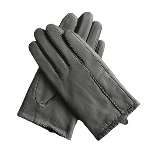 ถุงมือหนังแท้ระดับพรีเมียม ระบายอากาศได้ ถุงมือยาวถึงข้อมือ ฤดูหนาว ให้ความอบอุ่น สัมผัสนุ่ม งานฝีมือที่ทนทาน สำหรับสวมใส่ในชีวิตประจำวันกลางแจ้ง - Product Image 1