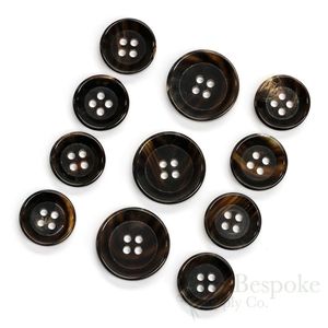 Boutons en corne de buffle artisanaux éco-responsables avec finition polie, qualité supérieure pour manteaux et vestes de créateurs - Product Image 2
