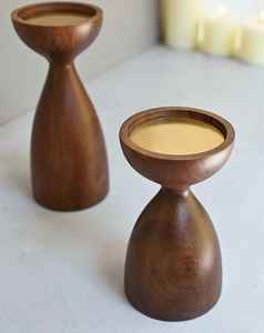 Elegante y moderno candelero de madera con detalles rústicos para un uso duradero en la decoración del hogar y eventos - Product Image 3