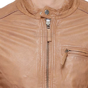 Chaqueta de Cuero Ligera de Invierno con Exterior Suave e Interior Cómodo para un Estilo Urbano - Product Image 5