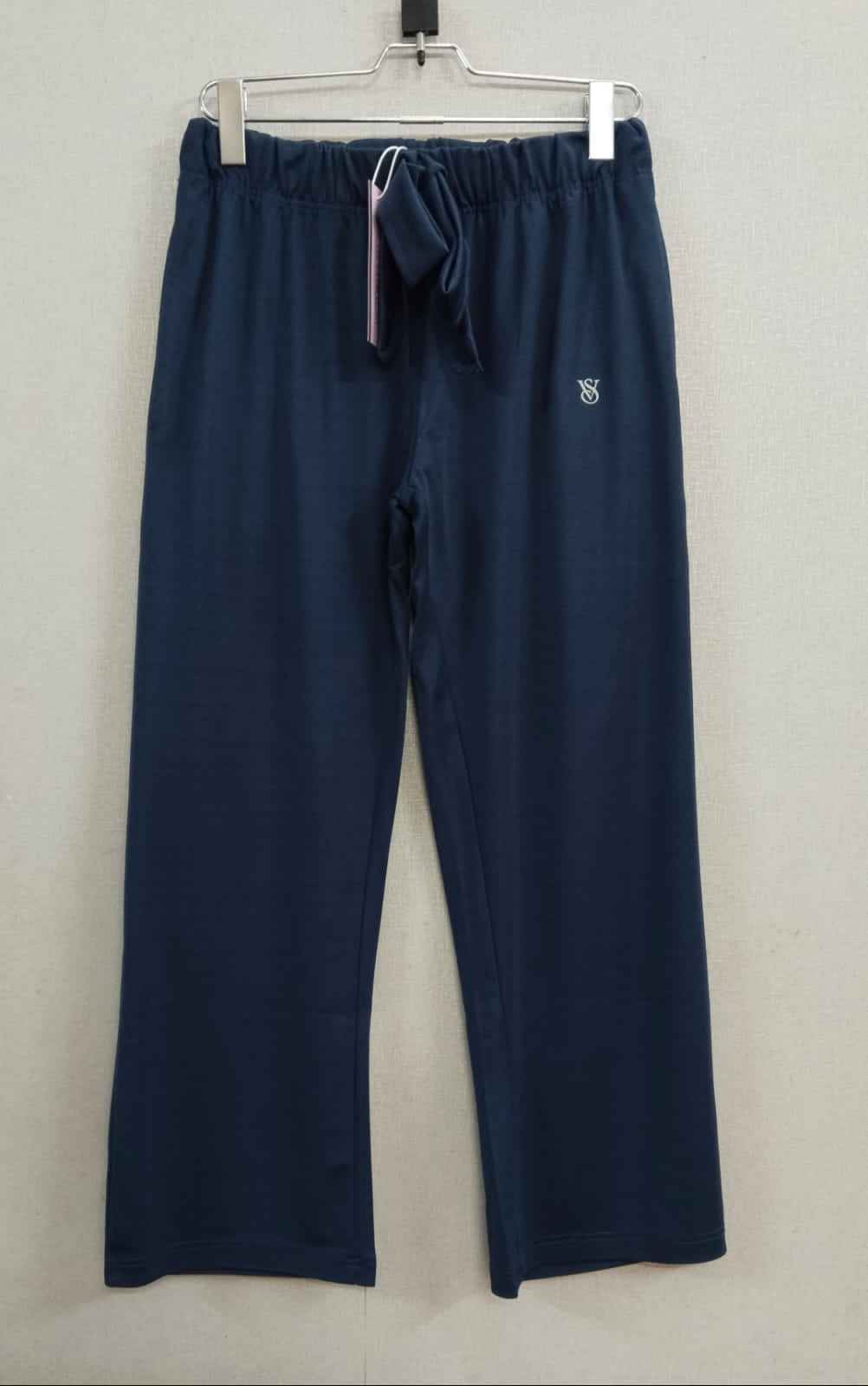 สีเขียวเข้ม