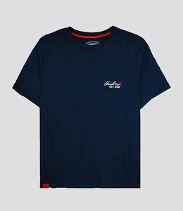 Camiseta con cuello redondo para hombre hecha de algodón de alta calidad que ofrece un aspecto limpio y un ajuste relajado para el uso diario - Product Image 5