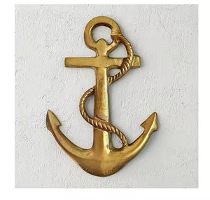 Sculpture d'ancre nautique élégante en laiton pour bureau à domicile sur le thème maritime et décoration intérieure côtière - Product Image 5
