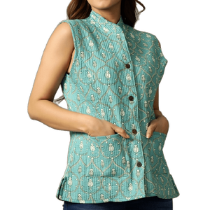 Vente en gros Veste matelassée sans manches pour femmes design d'hiver réversible rembourrage en coton imprimé tissé pour l'automne - Product Image 1