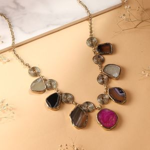 Collar bohemio multicolor de moda para mujer, joyería hecha a mano para fiesta - Product Image 1