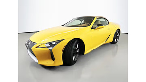 Lexus LC 500 Convertible 2024 Usado en Excelentes Condiciones - Product Image 2