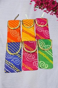 Bandhej Print Mobile Pouch for Gift For Guest, Women's Gift Pouch, Indian Wedding <b>Favor</b>, Teej Gangore <b>Favor</b> Pouch, Mobile Cover - Product Image 3