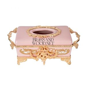 Caja de pañuelos Rosa real Latón macizo dorado y porcelana - Product Image 1