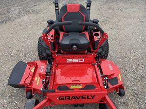 เครื่องตัดหญ้า Gravely Pro-Turn 260 รุ่นปี 2026 คุณภาพพรีเมียม ประสิทธิภาพสูง ใช้ไฟฟ้า เครื่องยนต์ 4 จังหวะ น้ำมันเบนซินแท้ เกรดอุตสาหกรรม ใช้งานง่าย 2 ระบบ - Product Image 6