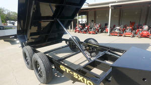 Remorque à benne hydraulique d'occasion 5x10 avec côtés de 16 pouces, revêtement poudré, 7 000 lb de poids total autorisé en charge, pour tracteur agricole, composants principaux incluant un moteur à engrenages inclinés - Product Image 6