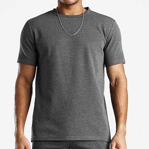 Conjunto corto de ropa de verano de secado rápido para hombres y con logotipo personalizado Patrón sólido 100% Chándales de algodón - Product Image 6