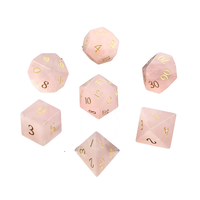 Dés en pierre de haute qualité, quartz rose, cristal naturel, pierres précieuses de guérison reiki, pierres gravées, ensemble de dés personnalisés, pierres de cristal vikings