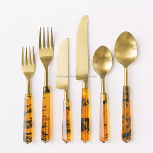 Ensemble de couverts et de vaisselle nordiques en acier inoxydable Couverts portugais portables pour mariages Vente en gros en vrac - Product Image 2