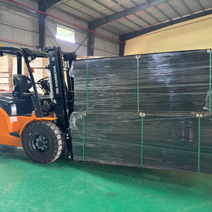 Contrachapado Recubierto de Película de 12 mm a Bajo Precio, Impermeable y Versátil, Directamente del Proveedor de Fábrica Vietnamita para Diseño de Interiores - Product Image 6