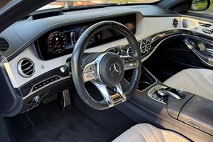 รถเบนซ์ AMG S63 ปี 2019 สภาพดีเยี่ยม เครื่องยนต์ V8 ทวินเทอร์โบ 603 แรงม้า ระบบขับเคลื่อนสี่ล้อ  ไม่เคยดัดแปลง  ใช้งานในรัฐเท็กซัส - Product Image 4