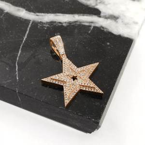 Colgante de estrella de Diamante Real de lujo en oro blanco de 10K Diseño solitario clásico para ocasiones especiales disponible para la venta - Product Image 4