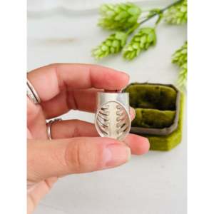 Handmade <b>Boho</b> Navajo <b>Ring</b> Size 6 Featuring Pink Conch & Sterling <b>Silver</b> Cluster Bezel Set Shell Inlay Everyday Wear - Product Image 5