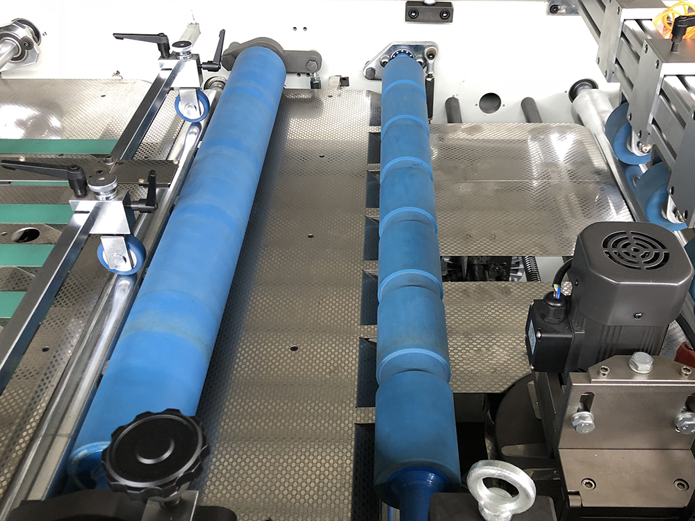 NFY-A800 Film Laminator High Speed Automatic Thermal Laminating Machine