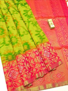 Original Minakari Heavy Zari Border and Heavy Weaving Work Saree Vêtements indiens et pakistanais - Product Image 3