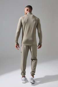 Conjunto Deportivo de 2 Piezas Personalizado para Gimnasio, Reflectante, para Entrenamiento, Running, Cortavientos, Pantalones Deportivos de Nailon para Hombre - Product Image 4