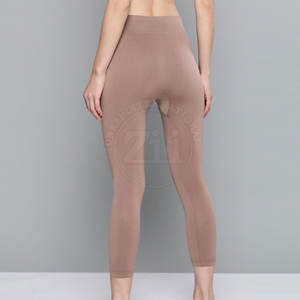 กางเกงโยคะเอวสูงยืดหยุ่นดี สีพื้น สำหรับผู้หญิง ผลิตในปากีสถาน เป็นมิตรต่อสิ่งแวดล้อม มีจำหน่ายแล้ว - Product Image 3