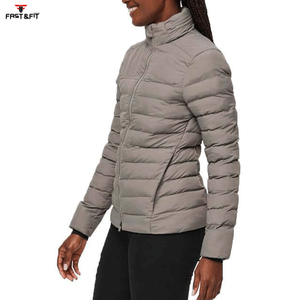 Veste d'hiver longue en coton matelassée pour femme, imperméable, coupe-vent, respirante, logo et couleur personnalisés - Product Image 4