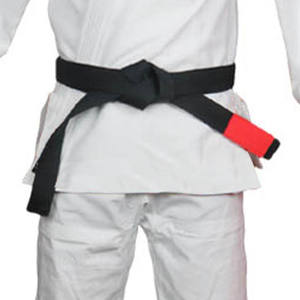 Uniforme de karaté d'arts martiaux blanc en coton extensible, léger, respirant, durable et anti-rétrécissement, personnalisé pour homme - Product Image 4